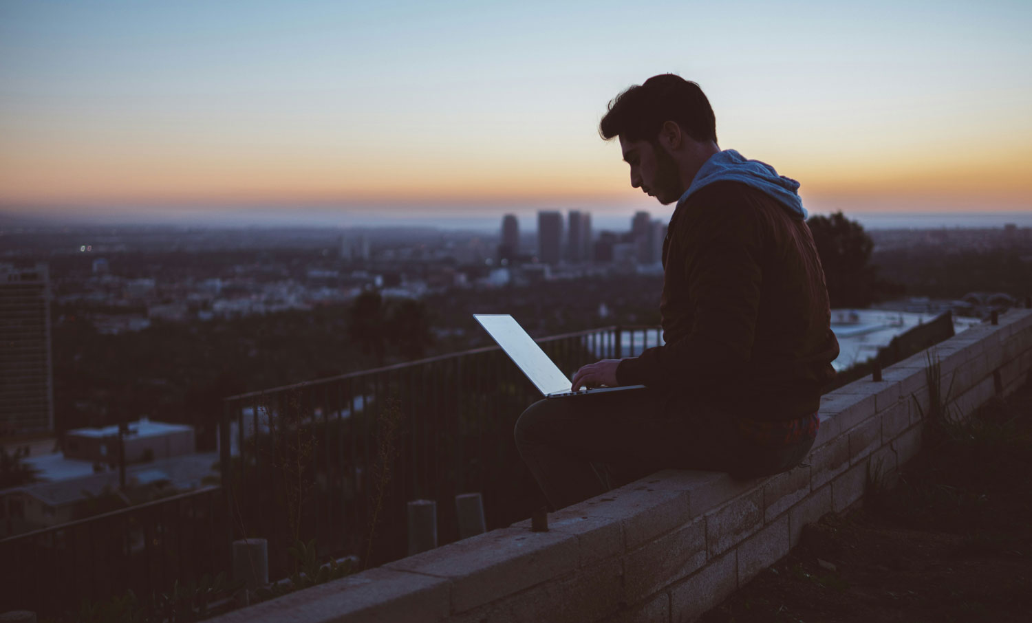 Comment trouver une alternance à Marseille ? Tous nos conseils pour les étudiants en école de commerce